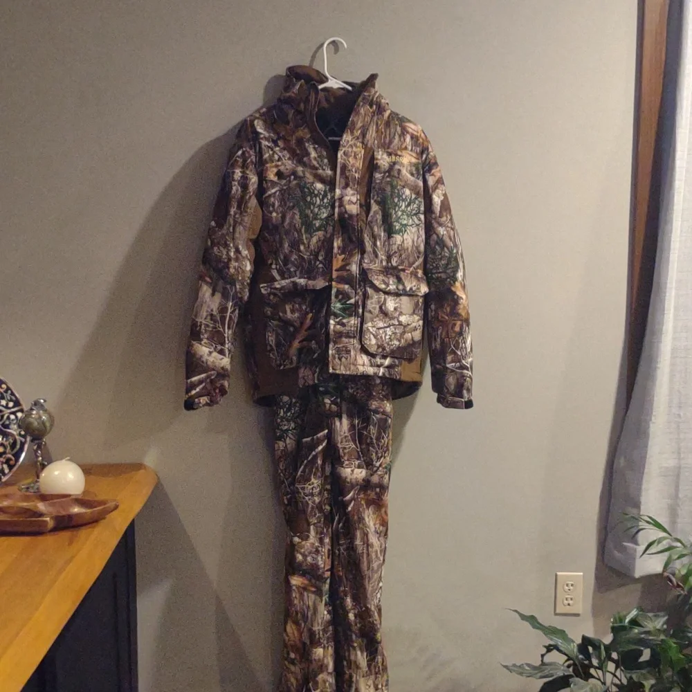 Lincoln‎ Outfitters Mens Medium Realtree Edge 2 Piece Camo Coat/Bib Overalls